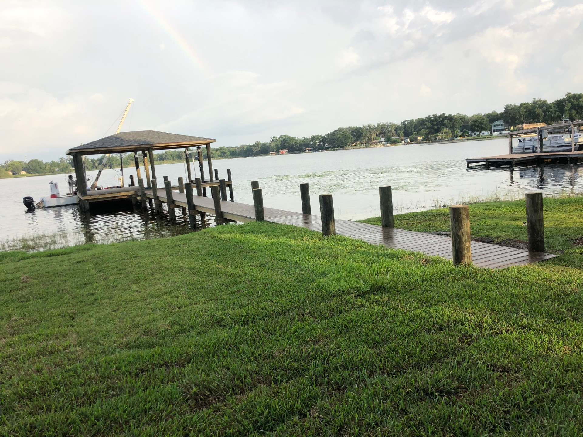 Composite dock and walkway at a Tampa waterfront home